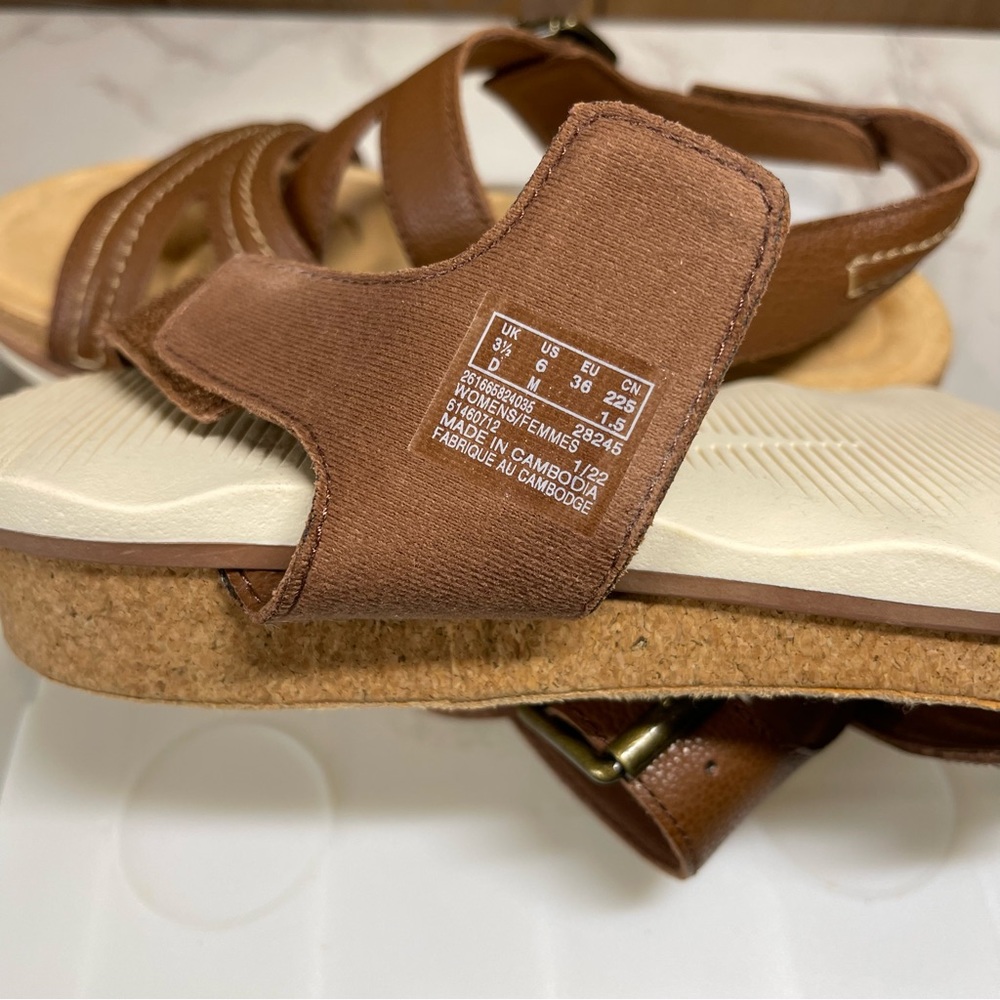 Clarks Collection, Adjuststable Sandals Brynn Ste… - image 6
